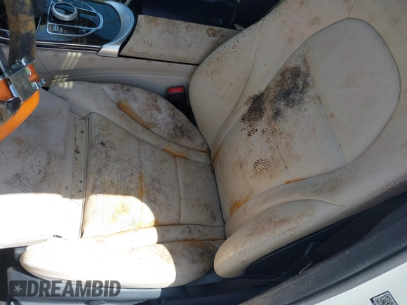 2019 Mercedes-Benz C 300 with VIN 55SWF8DB5KU311106, listed as a IAAI auction lot 42022680 with Not provided miles and . Bid and sale history available at DreamBid. Image 18.
