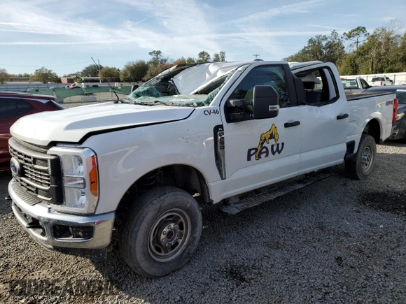 2023 Ford F-250 XL z VIN 1FT8W2BA8PEC30269, wystawiony jako Copart lot #38563784 z przebiegiem 28 989 mil mil oraz Szkoda całkowita • Salvage title. Historia ofert i sprzedaży dostępna na DreamBid. Obrazek 1.