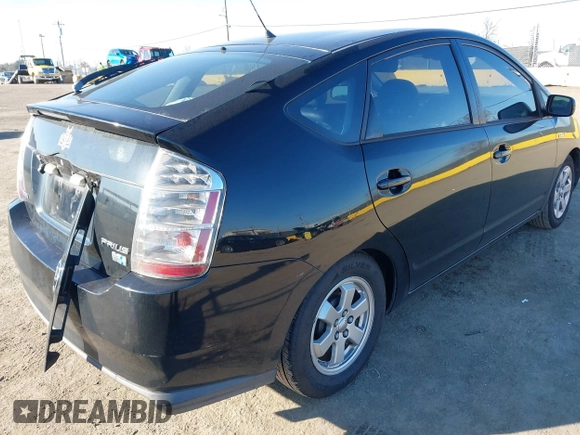 2006 Toyota Prius with VIN JTDKB20U063197518, listed as a IAAI auction lot 41342184 with 186,105 mi miles. Bid and sale history available at carsss.com. Image 4.
