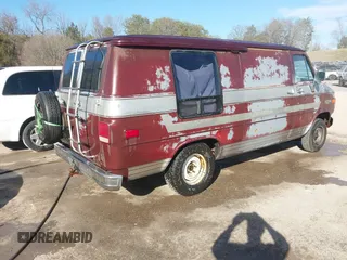 1986 Chevrolet Chevy Van z VIN 1GCEG25N9G7163670, wystawiony jako IAAI lot #41654650 z przebiegiem Nie podano mil oraz . Historia ofert i sprzedaży dostępna na DreamBid. Obrazek 4.