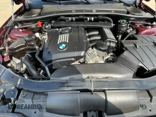 2007 BMW 3 Series 328i with VIN WBAWR33537PX75142, listed as a Copart auction lot 49962715 with 125,113 mi miles and Clean title. Bid and sale history available at DreamBid. Image 7.