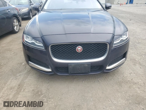 2017 Jaguar XF with VIN SAJBJ4BNXHCY42877, listed as a Copart auction lot 64552565 with 137,438 mi miles and Clean title. Bid and sale history available at DreamBid. Image 11.