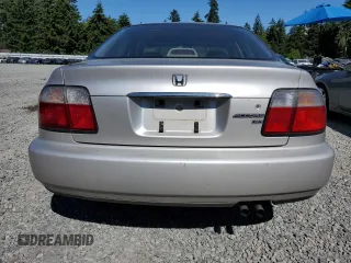 1996 Honda Accord EX with VIN 1HGCD5668TA091433, listed as a Copart auction lot 59375654 with 317,499 mi miles and Clean Title. Bid and sale history available at DreamBid. Image 6.