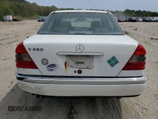 1997 Mercedes-Benz C 230/260/280/320 z VIN WDBHA28E6VA514172, wystawiony jako Copart lot #54156745 z przebiegiem 157 074 mil mil oraz Szkoda całkowita • Salvage title. Historia ofert i sprzedaży dostępna na DreamBid. Obrazek 6.