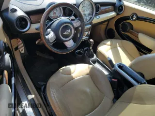 2009 MINI Hardtop S with VIN WMWMF73529TW81190, listed as a Copart auction lot 54172195 with 83,841 mi miles and Salvage Title. Bid and sale history available at DreamBid. Image 8.