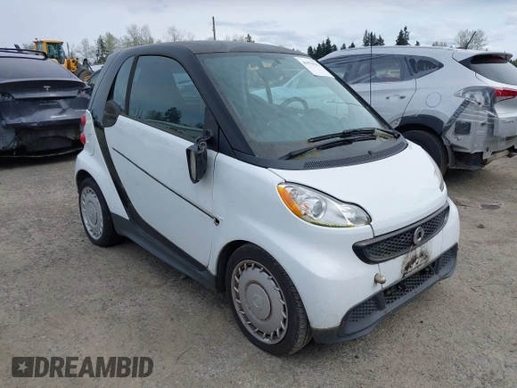 2014 Smart fortwo Pure with VIN WMEEJ3BA8EK747384, listed as a IAAI auction lot 41979651 with 29,586 mi miles and . Bid and sale history available at DreamBid. Image 1.