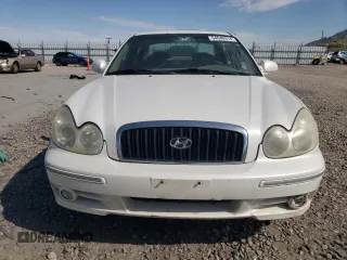 2002 Hyundai Sonata GLS with VIN KMHWF35H32A613876, listed as a Copart auction lot 81847494 with 119,892 mi miles and Salvage Title. Bid and sale history available at carsss.com. Image 5.