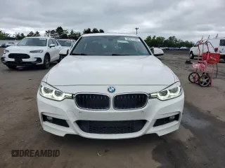 2017 BMW 3 Series 330i xDrive z VIN WBA8D9G59HNU60668, wystawiony jako Copart lot #58411195 z przebiegiem 97 785 mil mil oraz Szkoda całkowita • Salvage title. Historia ofert i sprzedaży dostępna na DreamBid. Obrazek 5.