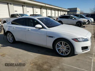 2018 Jaguar XF 30t Prestige with VIN SAJBK4GX4JCY73331, listed as a Copart auction lot 43069184 with 17,046 mi miles. Bid and sale history available at carsss.com. Image 4.