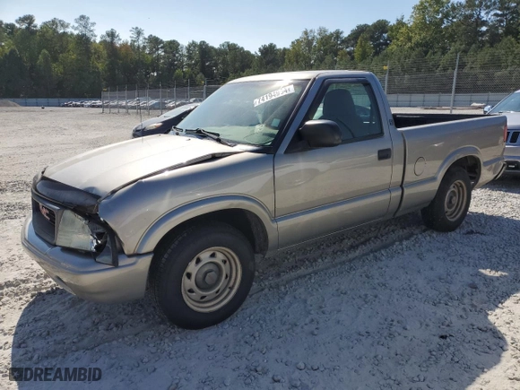 2003 GMC Sonoma SLS with VIN 1GTCS14H638252144, listed as a Copart auction lot 74194954 with 161,051 mi miles and Salvage Title. Bid and sale history available at carsss.com. Image 1.