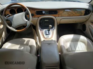 2000 Jaguar XJ with VIN SAJDA14C8YLF15934, listed as a Copart auction lot 54345875 with 78,840 mi miles and Non Repairable. Bid and sale history available at DreamBid. Image 8.