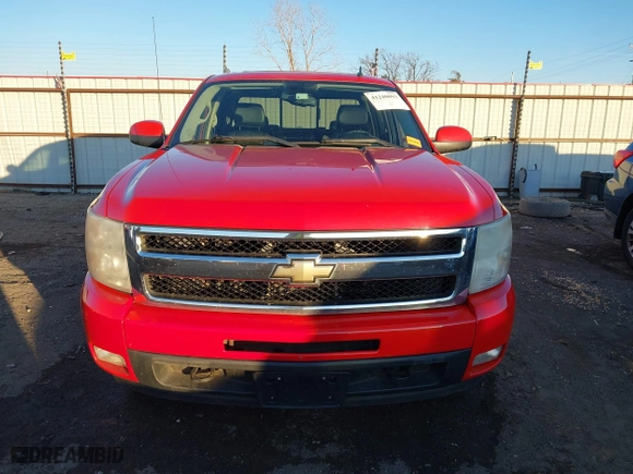 2009 Chevrolet Silverado 1500 LTZ with VIN 3GCEK33309G220674, listed as a IAAI auction lot 41240093 with 181,634 mi miles. Bid and sale history available at carsss.com. Image 12.