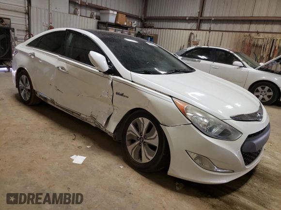 2015 Hyundai Sonata Limited with VIN KMHEC4A46FA122723, listed as a Copart auction lot 56391313 with 101,742 mi miles and . Bid and sale history available at DreamBid. Image 4.