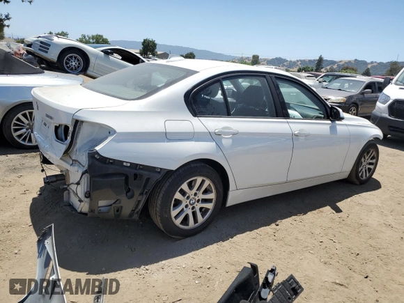 2012 BMW 3 Series 328i z VIN WBA3C1C52CF432699, wystawiony jako Copart lot #60540175 z przebiegiem 130 162 mil mil oraz Szkoda całkowita • Salvage title. Historia ofert i sprzedaży dostępna na DreamBid. Obrazek 3.