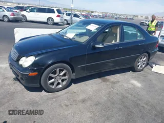 2007 Mercedes-Benz C 280 Luxury with VIN WDBRF92H77F932070, listed as a IAAI auction lot 42151190 with 142,571 mi miles and . Bid and sale history available at DreamBid. Image 12.