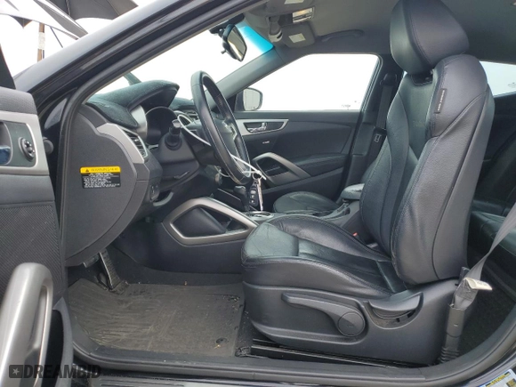 2015 Hyundai Veloster with VIN KMHTC6AD5FU219378, listed as a Copart auction lot 49913505 with 110,385 mi miles and Salvage Title. Bid and sale history available at carsss.com. Image 7.