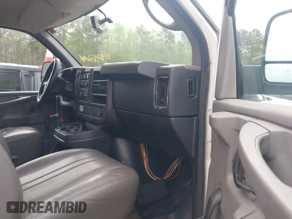 2013 Chevrolet Express Cargo Van with VIN 1GCSGAFX5D1173625, listed as a IAAI auction lot 41925806 with 365,298 mi miles. Bid and sale history available at carsss.com. Image 5.