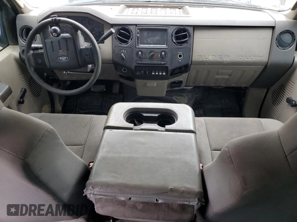 2008 Ford F-350 XL with VIN 1FTWW31RX8EB18787, listed as a Copart auction lot 43568645 with 237,226 mi miles and Salvage Title. Bid and sale history available at DreamBid. Image 8.