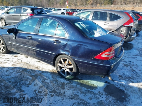 2004 Mercedes-Benz C 230 Kompressor with VIN WDBRF40JX4A542596, listed as a IAAI auction lot 41366025 with 89,303 mi miles and . Bid and sale history available at DreamBid. Image 14.