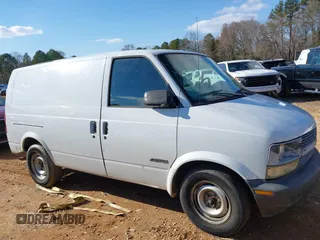 2000 Chevrolet Astro Cargo Van with VIN 1GCDM19W8YB190830, listed as a IAAI auction lot 41632529 with 278,111 mi miles. Bid and sale history available at carsss.com. Image 13.