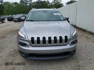 2018 Jeep Cherokee Latitude Plus z VIN 1C4PJLLB2JD537795, wystawiony jako Copart lot #51362945 z przebiegiem 144 247 mil mil oraz Szkoda całkowita • Salvage title. Historia ofert i sprzedaży dostępna na DreamBid. Obrazek 5.