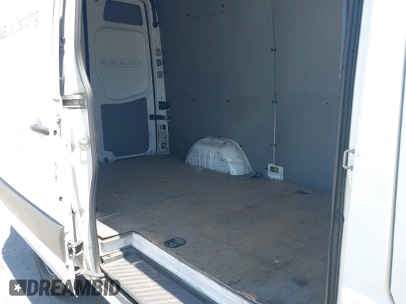 2017 Mercedes-Benz Sprinter Cargo Worker with VIN WD3PE7CD6HP570525, listed as a IAAI auction lot 42096771 with 276,337 mi miles. Bid and sale history available at carsss.com. Image 8.