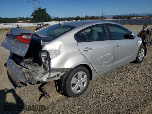 2015 Kia Forte LX with VIN KNAFK4A64F5372898, listed as a Copart auction lot 53389615 with 195,046 mi miles and Salvage Title. Bid and sale history available at carsss.com. Image 3.