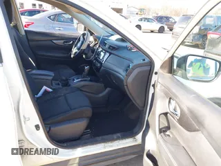 2017 Nissan Rogue SV with VIN KNMAT2MT9HP560033, listed as a IAAI auction lot 41396661 with 200,717 mi miles. Bid and sale history available at carsss.com. Image 5.