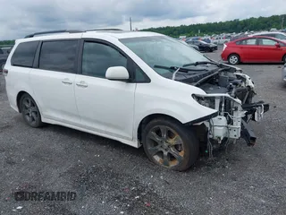 2016 Toyota Sienna SE with VIN 5TDXK3DC0GS762640, listed as a IAAI auction lot 42677461 with 131,256 mi miles and . Bid and sale history available at DreamBid. Image 1.