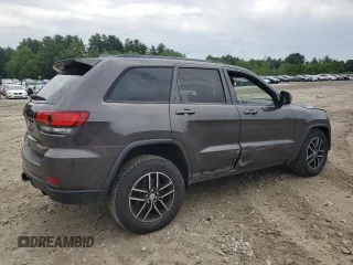 2018 Jeep Grand Cherokee Trailhawk with VIN 1C4RJFLG1JC264781, listed as a Copart auction lot 61524135 with 82,786 mi miles and Salvage title. Bid and sale history available at DreamBid. Image 3.