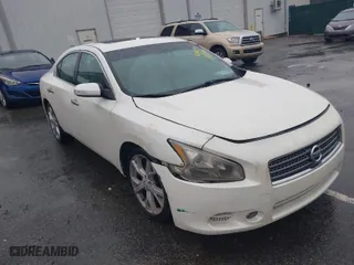 2011 Nissan Maxima 3.5 S with VIN 1N4AA5AP8BC848063, listed as a IAAI auction lot 41961299 with 144,639 mi miles. Bid and sale history available at carsss.com. Image 1.
