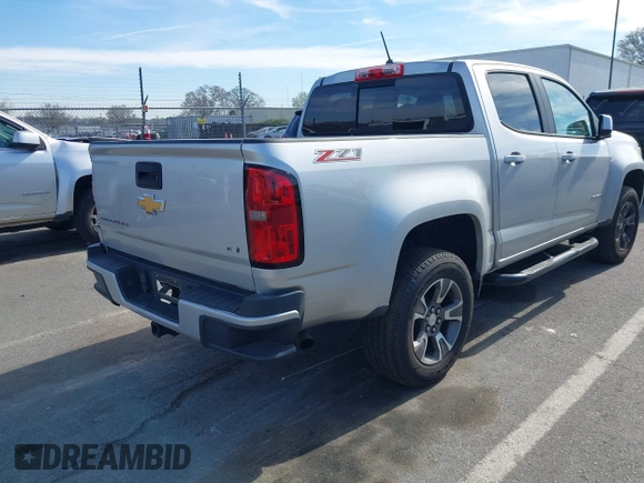 2017 Chevrolet Colorado 2WD Z71 z VIN 1GCGSDEN8H1154594, wystawiony jako IAAI lot #41817224 z przebiegiem 72 941 mil mil oraz . Historia ofert i sprzedaży dostępna na DreamBid. Obrazek 4.