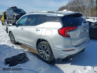 2019 GMC Terrain Denali with VIN 3GKALSEX4KL134355, listed as a IAAI auction lot 41568682 with 33,007 mi miles. Bid and sale history available at carsss.com. Image 3.