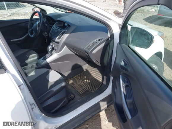 2012 Ford Focus SE with VIN 1FAHP3K27CL311240, listed as a IAAI auction lot 42029992 with 166,688 mi miles. Bid and sale history available at carsss.com. Image 5.