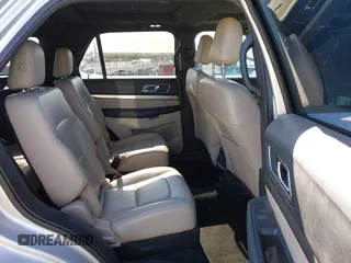 2019 Ford Explorer XLT z VIN 1FM5K7D84KGA60538, wystawiony jako IAAI lot #42603310 z przebiegiem 134 221 mil mil oraz . Historia ofert i sprzedaży dostępna na DreamBid. Obrazek 8.