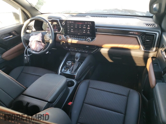 2023 GMC Canyon 4WD AT4 with VIN 1GTP6DEK6P1237045, listed as a Copart auction lot 74981784 with 18,036 mi miles and Salvage Title. Bid and sale history available at carsss.com. Image 8.