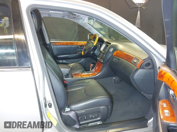 2004 Lexus LS 430 with VIN JTHBN36F640167796, listed as a IAAI auction lot 41888663 with 269,331 mi miles and . Bid and sale history available at DreamBid. Image 5.