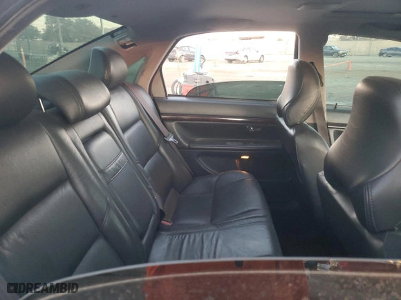 2001 Volvo S80 with VIN YV1TS90D111192677, listed as a Copart auction lot 88263005 with 246,606 mi miles and Salvage Title. Bid and sale history available at carsss.com. Image 10.