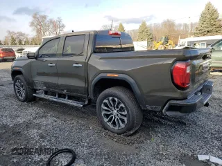 2023 GMC Canyon 4WD Denali with VIN 1GTP6FEK2P1219170, listed as a Copart auction lot 80591493 with 3,985 mi miles. Bid and sale history available at carsss.com. Image 2.