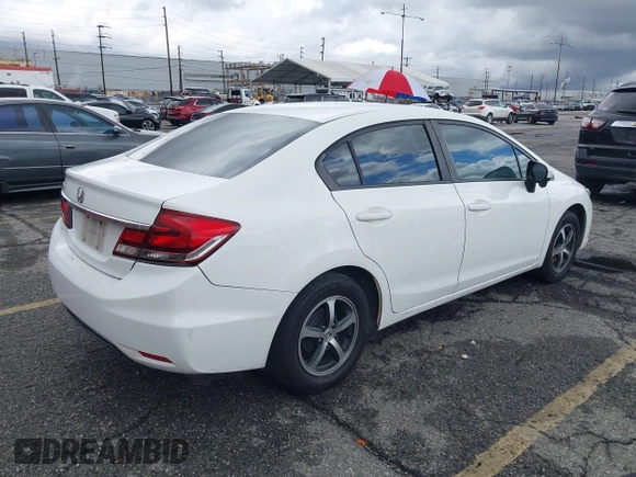 2015 Honda Civic SE z VIN 19XFB2F73FE266066, wystawiony jako IAAI lot #41798331 z przebiegiem 555 929 mil mil oraz . Historia ofert i sprzedaży dostępna na DreamBid. Obrazek 4.