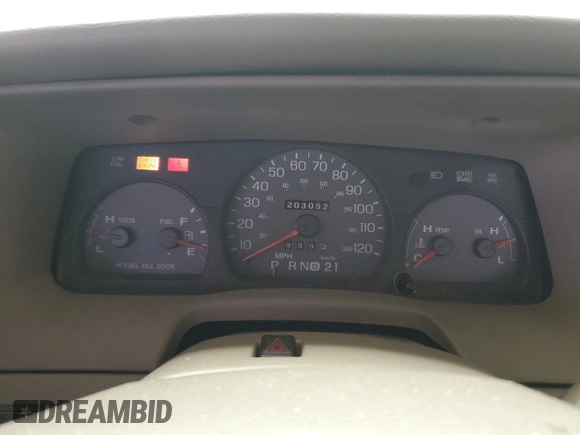 2005 Mercury Grand Marquis LS Premium with VIN 2MEFM75W05X615367, listed as a Copart auction lot 52590275 with 203,052 mi miles and Salvage Title. Bid and sale history available at carsss.com. Image 9.