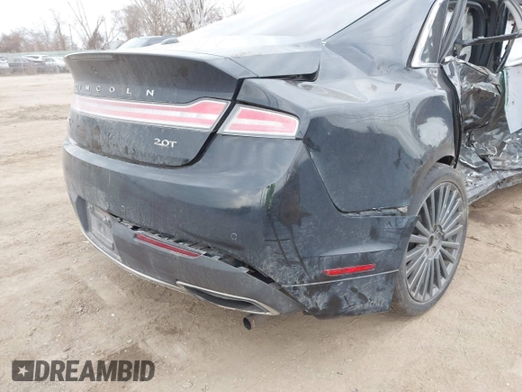 2017 Lincoln MKZ Reserve z VIN 3LN6L5E9XHR649804, wystawiony jako IAAI lot #41906488 z przebiegiem 161 150 mil mil oraz . Historia ofert i sprzedaży dostępna na DreamBid. Obrazek 18.