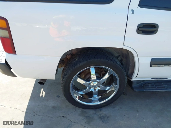2003 Chevrolet Tahoe LT with VIN 1GNEC13Z83R150605, listed as a IAAI auction lot 41844680 with 1 mi miles. Bid and sale history available at carsss.com. Image 21.