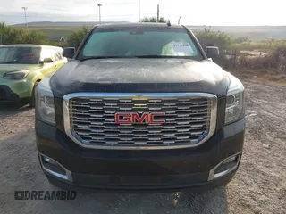 2019 GMC Yukon XL Denali with VIN 1GKS2HKJ2KR226275, listed as a IAAI auction lot 41552828 with 82,069 mi miles. Bid and sale history available at carsss.com. Image 13.