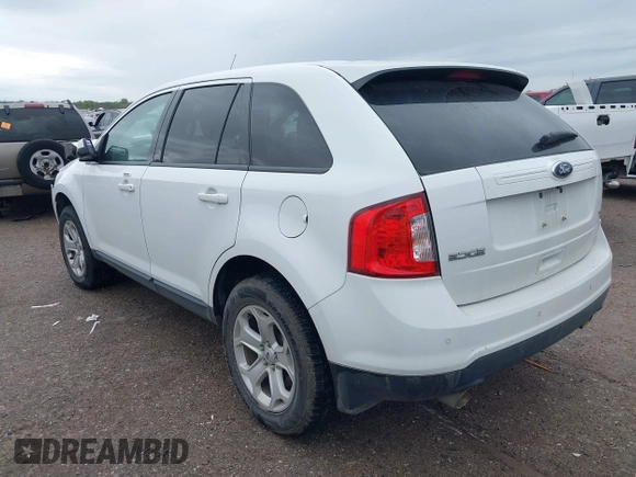 2014 Ford Edge SEL with VIN 2FMDK3JC9EBB29569, listed as a IAAI auction lot 41904845 with 105,975 mi miles. Bid and sale history available at carsss.com. Image 3.