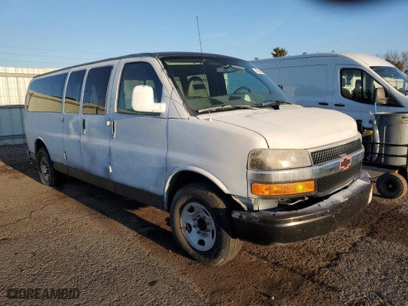 2012 Chevrolet Express Passenger 1LT with VIN 1GAZG1FA9C1195838, listed as a Copart auction lot 47020615 with 0 mi miles and Salvage Title. Bid and sale history available at carsss.com. Image 4.