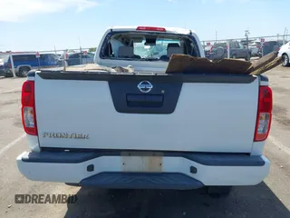 2019 Nissan Frontier S z VIN 1N6BD0CT4KN715613, wystawiony jako IAAI lot #42359362 z przebiegiem 69 180 mil mil oraz . Historia ofert i sprzedaży dostępna na DreamBid. Obrazek 16.