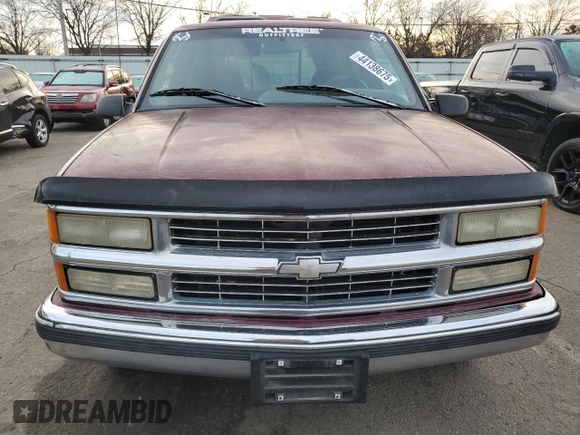 1996 Chevrolet Silverado 1500 with VIN 1GCEC14MXTZ216468, listed as a Copart auction lot 44138675 with 199,527 mi miles and Clean Title. Bid and sale history available at DreamBid. Image 5.