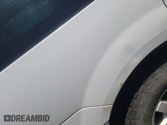 2011 Ford Expedition XL with VIN 1FMJU1G50BEF49196, listed as a IAAI auction lot 42847266 with 302,687 mi miles and . Bid and sale history available at DreamBid. Image 3.