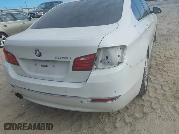 2016 BMW 5 Series 528i with VIN WBA5A5C54GG352746, listed as a IAAI auction lot 41706237 with 93,545 mi miles. Bid and sale history available at carsss.com. Image 6.